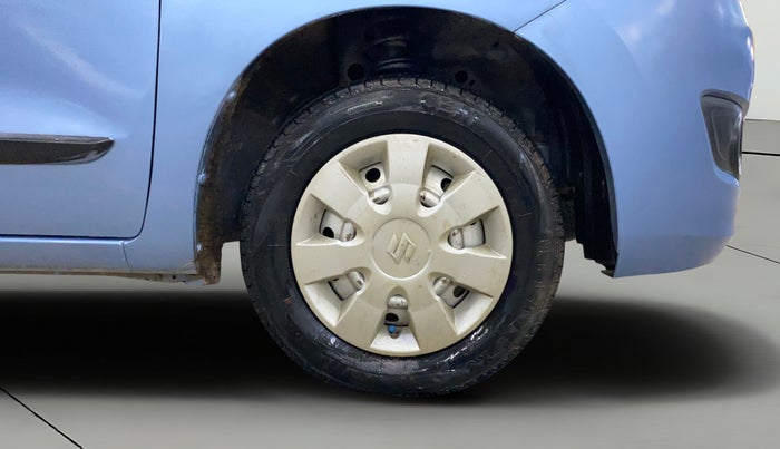 2013 Maruti Wagon R 1.0 LXI, Petrol, Manual, 65,477 km, Right Front Wheel