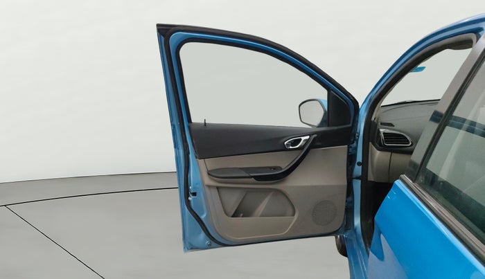 2016 Tata Tiago XZ PETROL, Petrol, Manual, 74,162 km, LHS Front Door