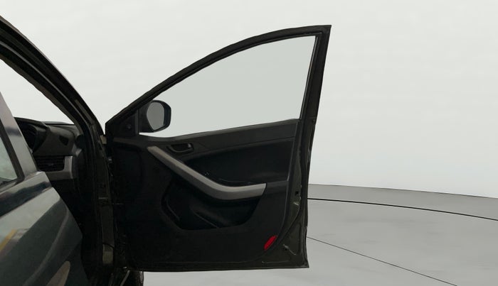 2022 Tata NEXON XM PETROL, Petrol, Manual, 66,020 km, RHS Front Door