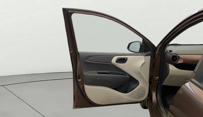 2022 Hyundai AURA S 1.2 CNG, CNG, Manual, 77,888 km, LHS Front Door