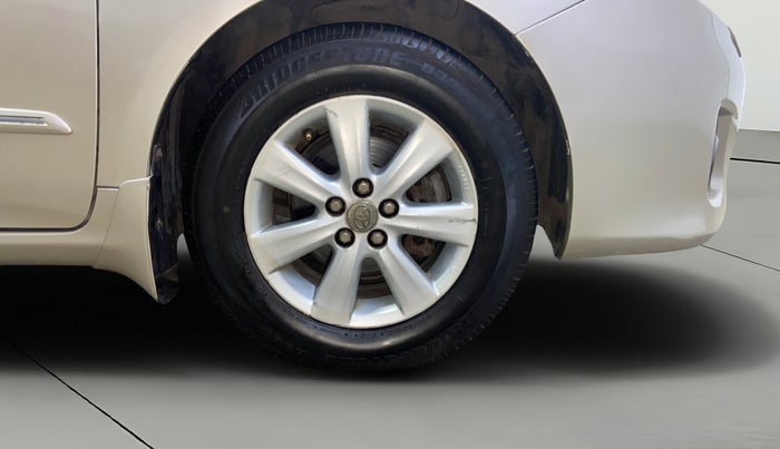 2013 Toyota Corolla Altis GL PETROL, CNG, Manual, 1,06,959 km, Right Front Wheel