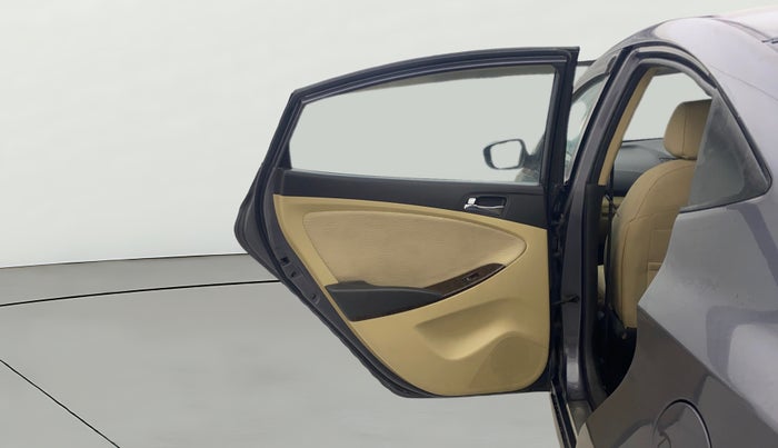 2014 Hyundai Verna FLUIDIC 1.6 CRDI SX, Diesel, Manual, 1,46,813 km, LHS Rear Door