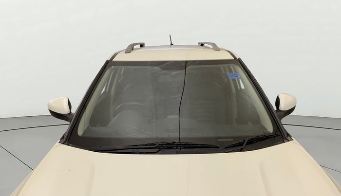 2020 Mahindra XUV300 W4 1.2 PETROL, Petrol, Manual, 61,281 km, Front Windshield