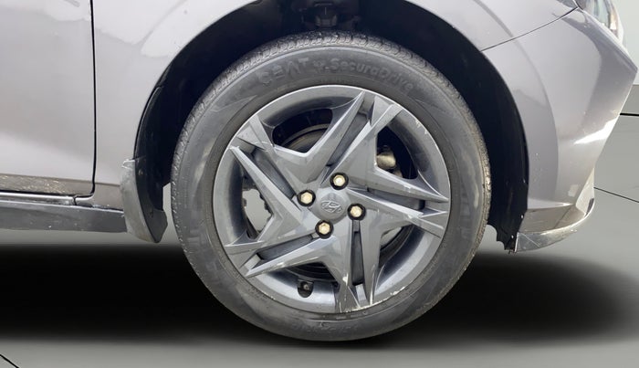 2021 Hyundai NEW I20 SPORTZ 1.2 MT, Petrol, Manual, 46,135 km, Right Front Wheel