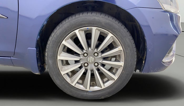 2018 Maruti Ciaz ALPHA 1.5 SHVS PETROL, Petrol, Manual, 28,137 km, Right Front Wheel