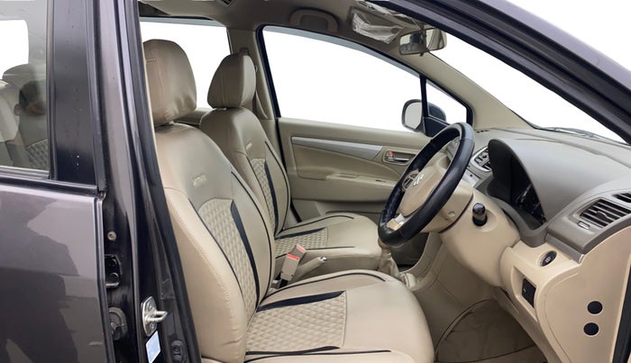 2017 Maruti Ertiga ZXI+, Petrol, Manual, 56,771 km, Right Side Front Door Cabin