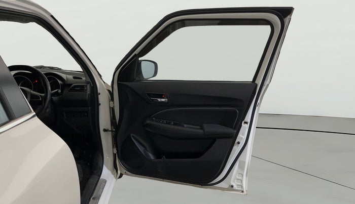 2021 Maruti Swift VXI AMT, Petrol, Automatic, 34,381 km, RHS Front Door
