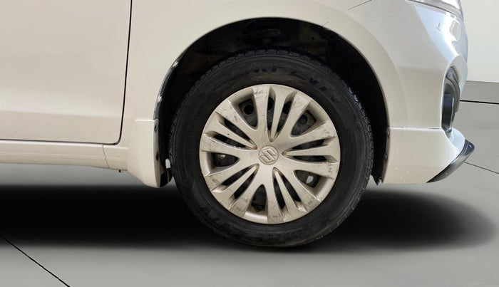 2018 Maruti Ertiga VXI, Petrol, Manual, 23,600 km, Right Front Wheel