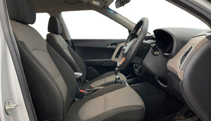 2016 Hyundai Creta SX PLUS 1.6 PETROL, Petrol, Manual, 63,878 km, Right Side Front Door Cabin