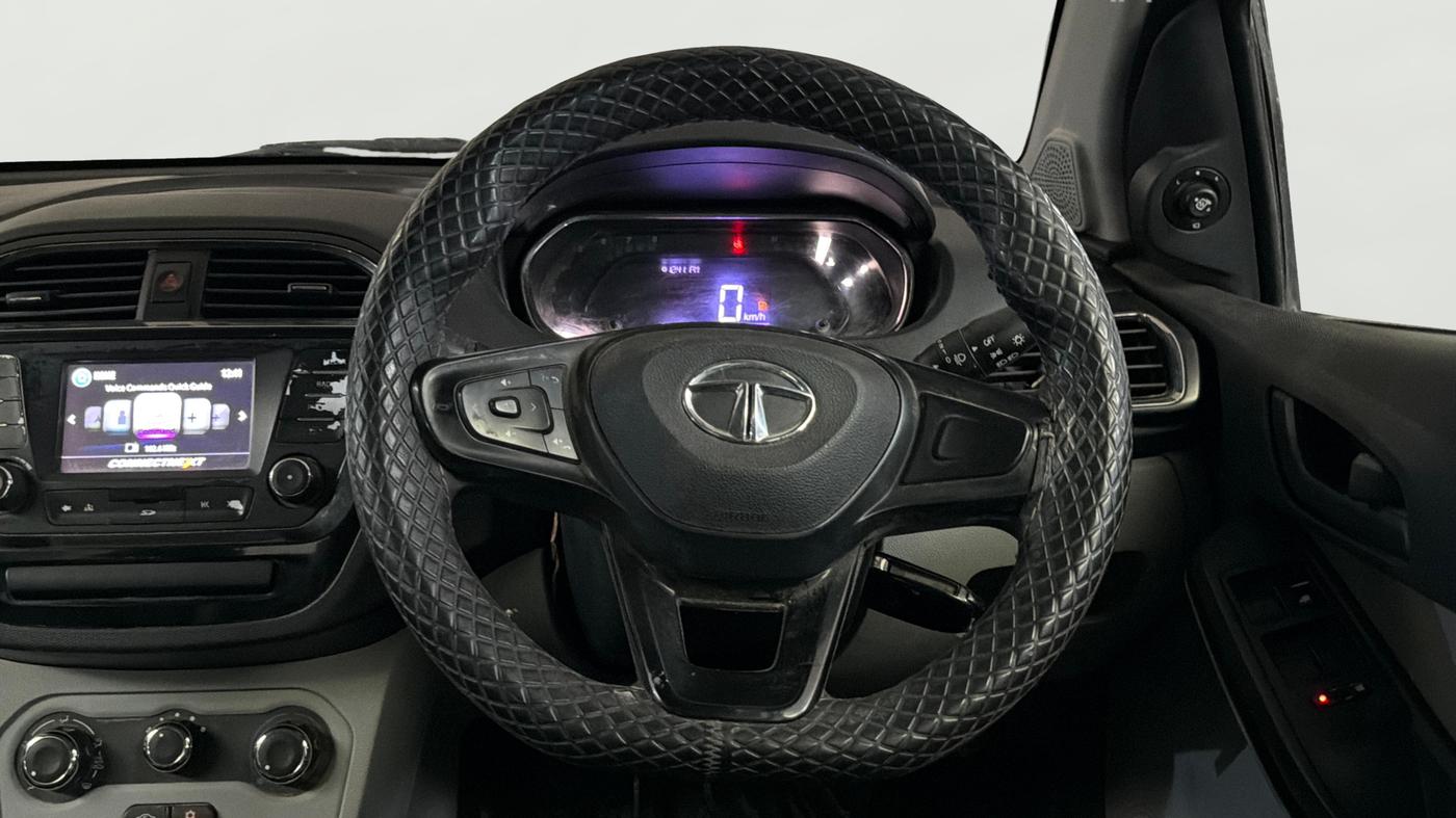 2021 Tata Tiago XT Limited Edition, Petrol, Manual, 67,692 km, Steering Wheel Close Up
