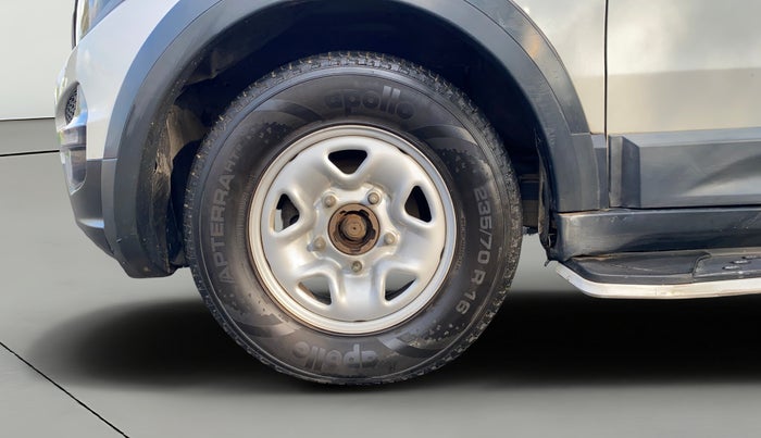 2017 Tata Hexa XE 4X2 7 STR, Diesel, Manual, 1,60,365 km, Left Front Wheel