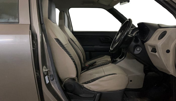 2020 Maruti New Wagon-R LXI 1.0, Petrol, Manual, 43,586 km, Right Side Front Door Cabin