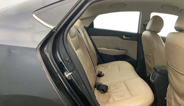 2019 Hyundai Verna 1.6 VTVT SX, Petrol, Manual, 85,368 km, Right Side Rear Door Cabin