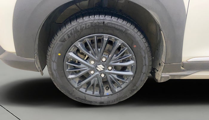 2021 Maruti XL6 ALPHA MT, Petrol, Manual, 38,916 km, Left Front Wheel