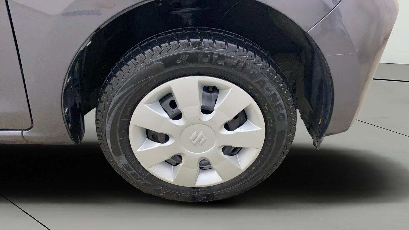 2023 Maruti Alto K10 VXI AMT, Petrol, Automatic, 35,465 km, Right Front Wheel