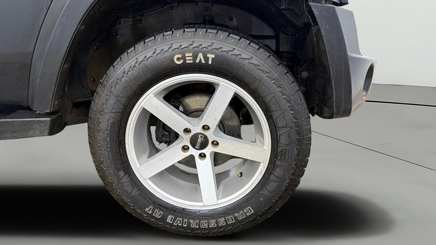 2021 Mahindra Thar LX PETROL HT 4WD AT, Petrol, Automatic, 43,216 km, Right Front Wheel
