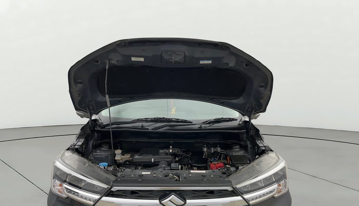 2023 Maruti XL6 ALPHA MT, Petrol, Manual, 32,459 km, Open Bonet