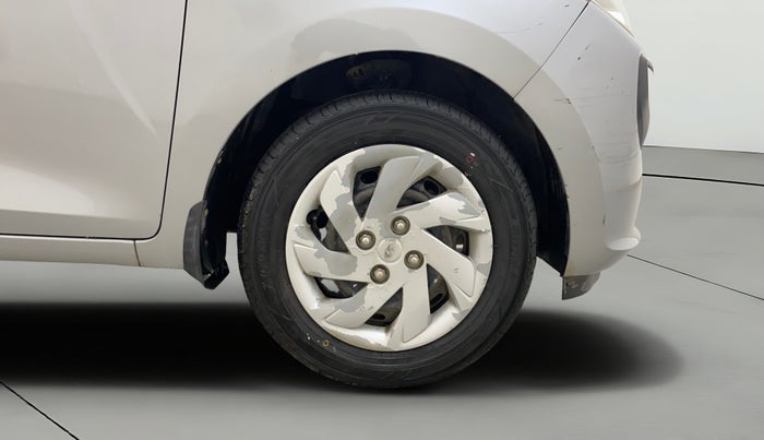 2018 Hyundai NEW SANTRO SPORTZ CNG, CNG, Manual, 54,174 km, Right Front Wheel