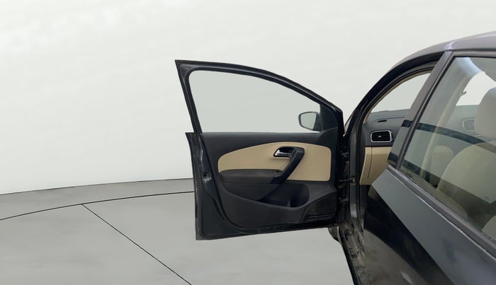 2017 Skoda Rapid AMBITION 1.6 MPI MT, Petrol, Manual, 1,19,944 km, LHS Front Door