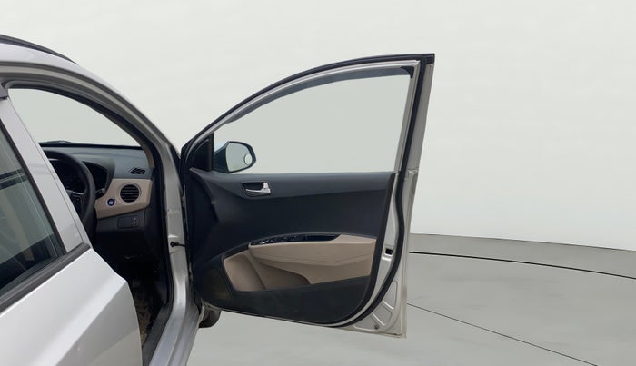 2015 Hyundai Grand i10 ASTA 1.2 KAPPA VTVT, Petrol, Manual, 68,702 km, RHS Front Door