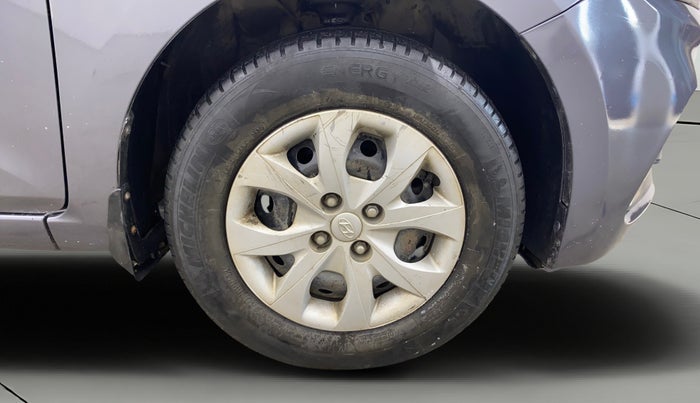 2018 Hyundai Elite i20 MAGNA EXECUTIVE 1.2, Petrol, Manual, 1,23,137 km, Right Front Wheel