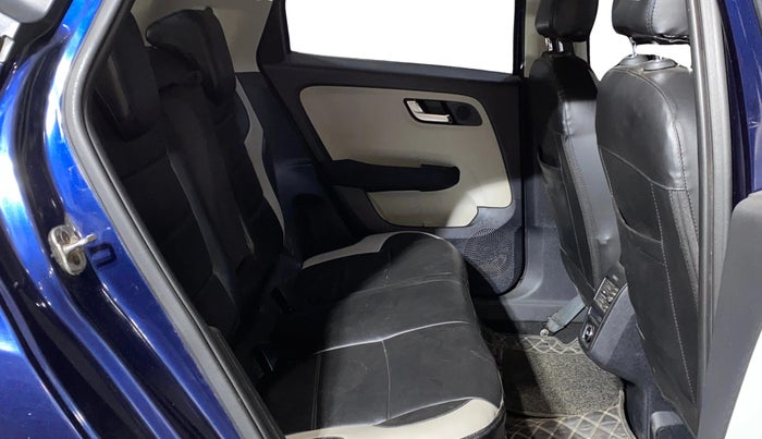 2022 Tata ALTROZ XZ PETROL, Petrol, Manual, 38,959 km, Right Side Rear Door Cabin