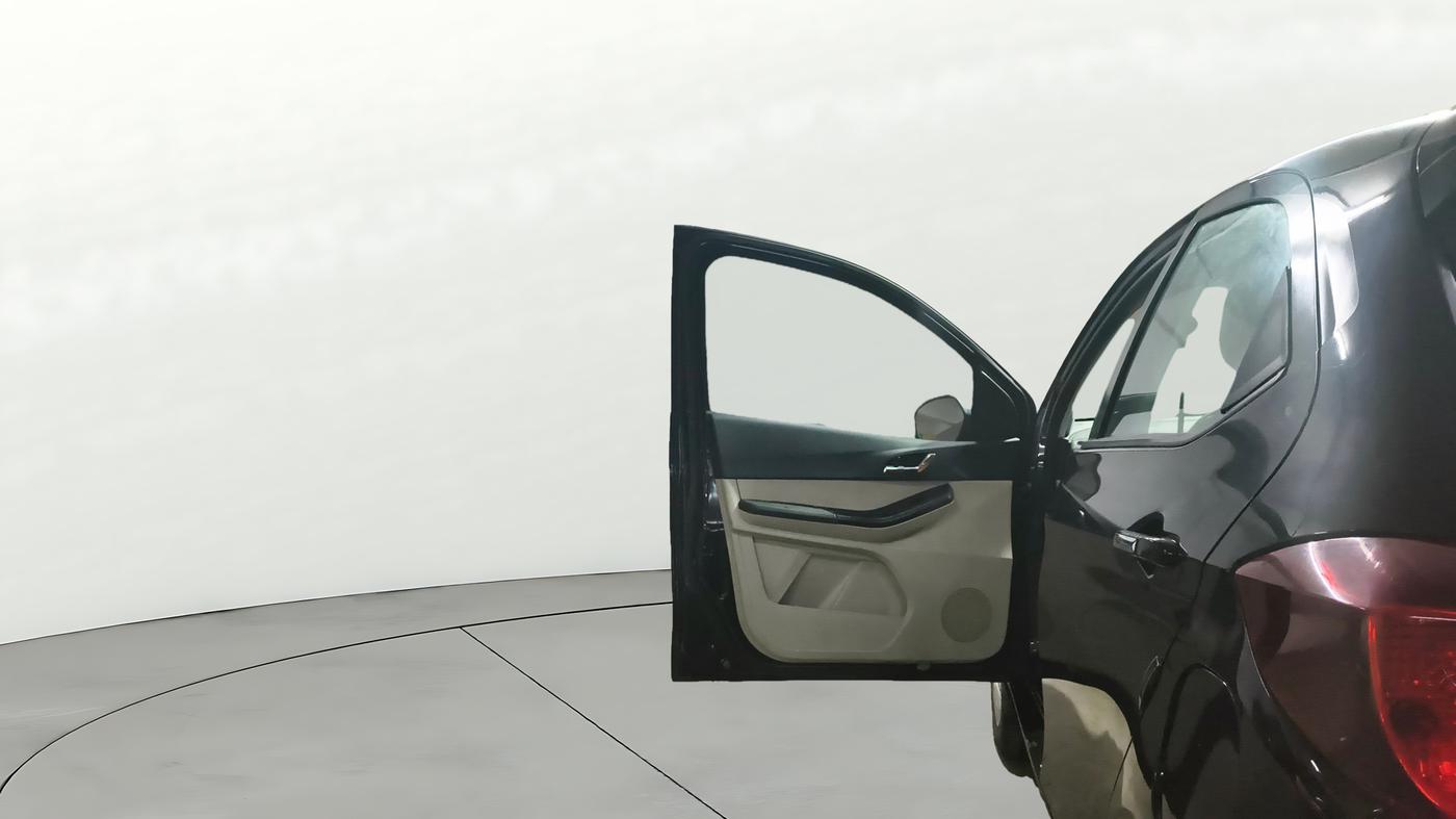 2023 Tata Tiago XZ PLUS CNG, CNG, Manual, 37,636 km, LHS Front Door