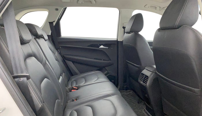 2020 MG HECTOR SHARP 1.5 DCT PETROL, Petrol, Automatic, 46,004 km, Right Side Rear Door Cabin