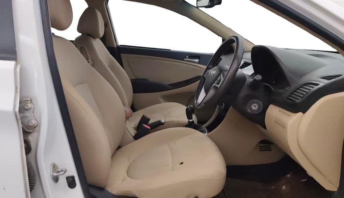 2017 Hyundai Verna 1.6 VTVT SX, Petrol, Manual, 82,518 km, Right Side Front Door Cabin