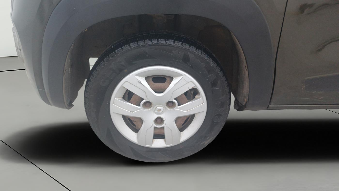 2018 Renault Kwid RXL, Petrol, Manual, 64,328 km, Left Front Wheel