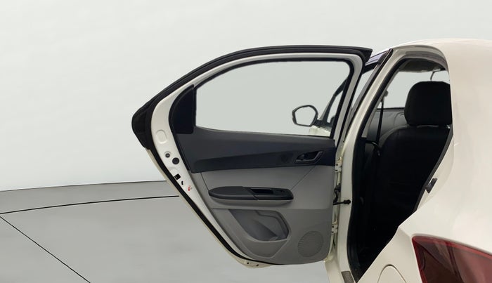 2023 Tata Tiago XT (O) PETROL, CNG, Manual, 24,427 km, LHS Rear Door