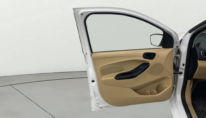 2017 Ford Figo Aspire TITANIUM 1.2 PETROL, Petrol, Manual, 32,168 km, LHS Front Door