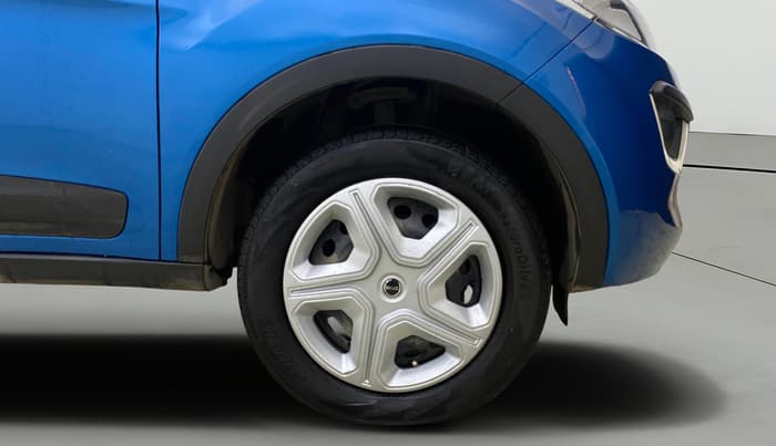 2018 Tata NEXON XT PETROL, Petrol, Manual, 60,281 km, Right Front Wheel