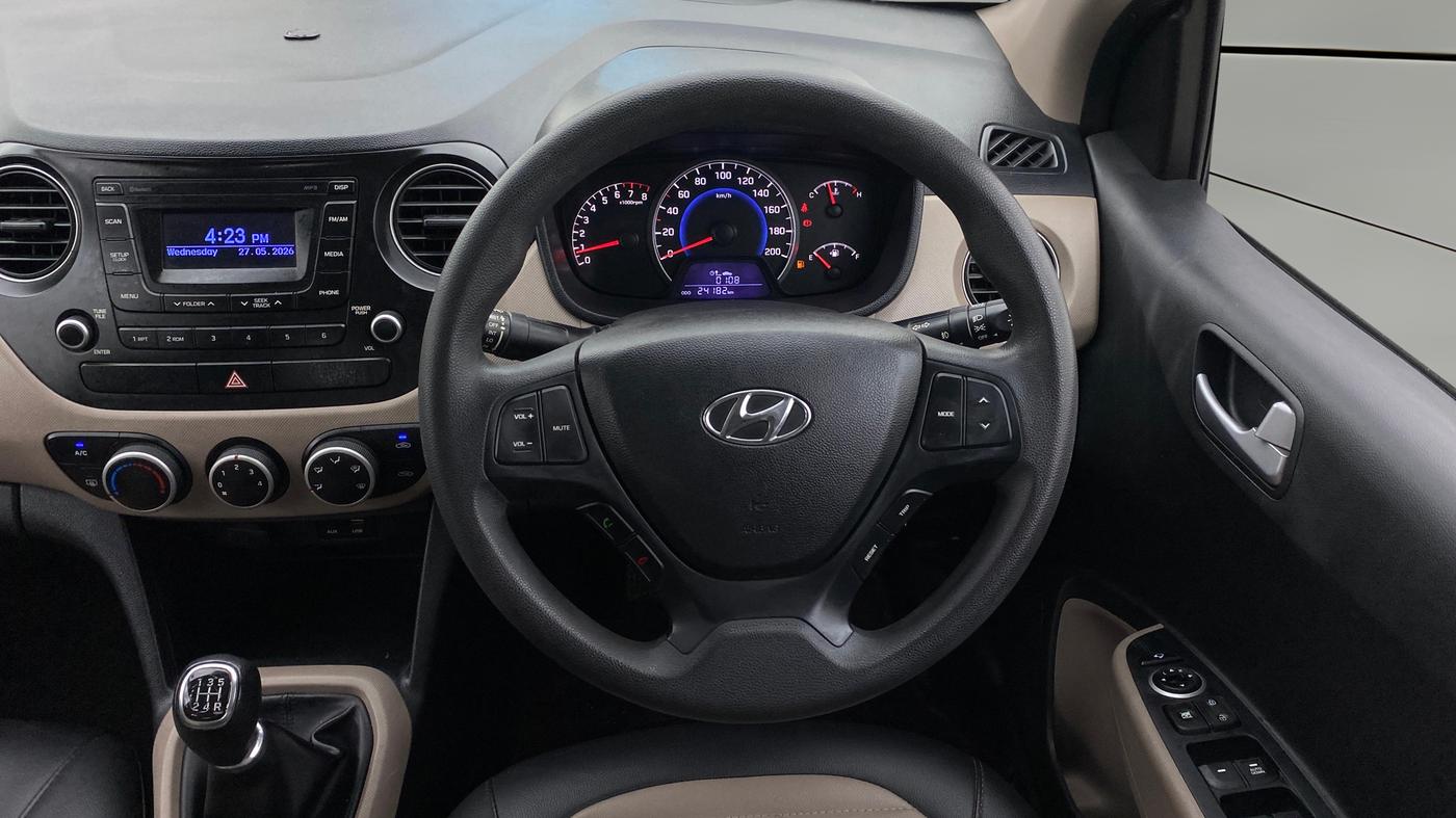 2016 Hyundai Grand i10 SPORTZ 1.2 KAPPA VTVT, Petrol, Manual, 24,182 km, Steering Wheel Close Up