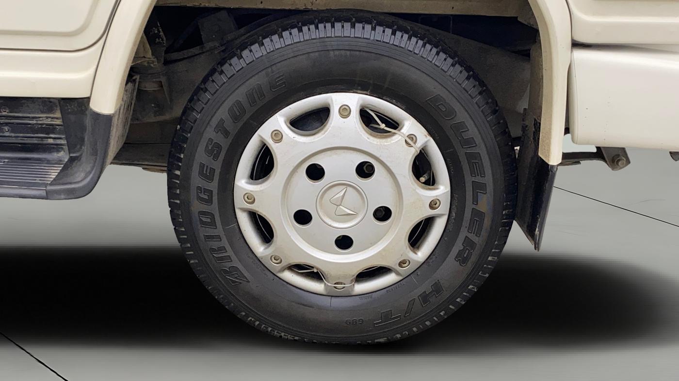 2024 Mahindra Bolero B6, Diesel, Manual, 36,250 km, Left Rear Wheel