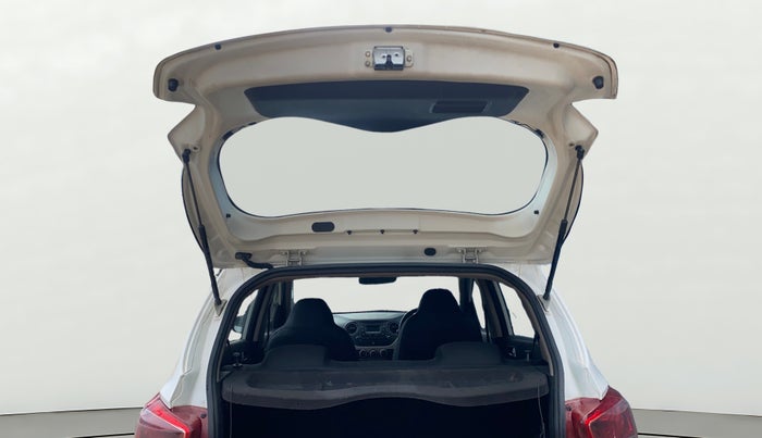 2016 Hyundai Grand i10 SPORTZ 1.2 KAPPA VTVT, Petrol, Manual, 93,454 km, Boot Door Open