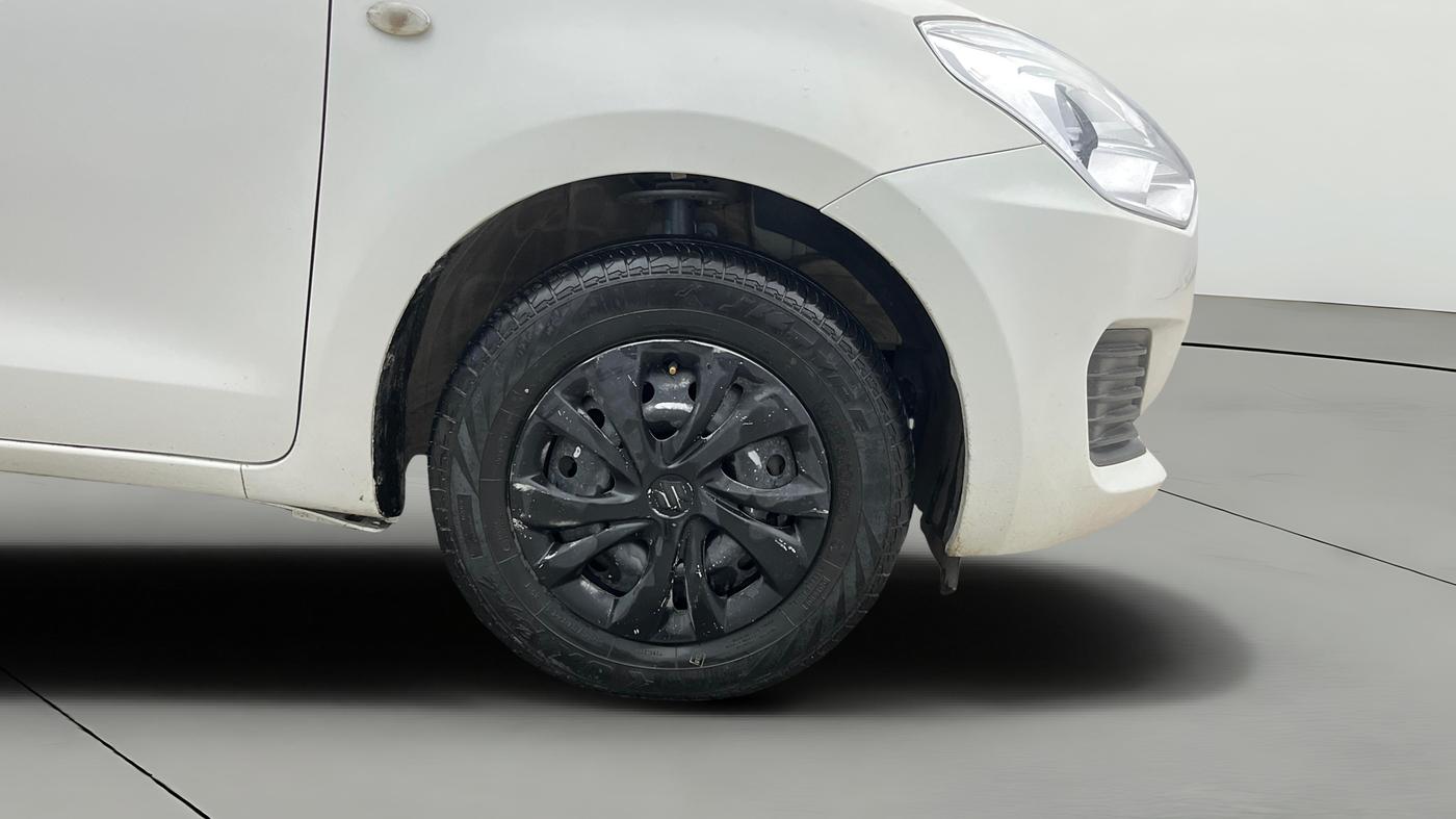 2023 Maruti Swift LXI, Petrol, Manual, 21,333 km, Right Front Wheel