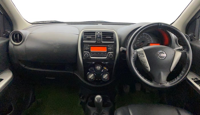 2017 Nissan Micra Active XV, Petrol, Manual, 40,735 km, Dashboard