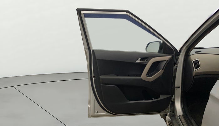 2017 Hyundai Creta SX PLUS 1.6 PETROL, Petrol, Manual, 77,797 km, LHS Front Door