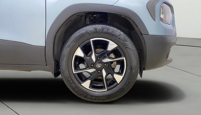 2023 Tata PUNCH ACCOMPLISHED DAZZLE SUNROOF CNG MT, CNG, Manual, 90,529 km, Right Front Wheel