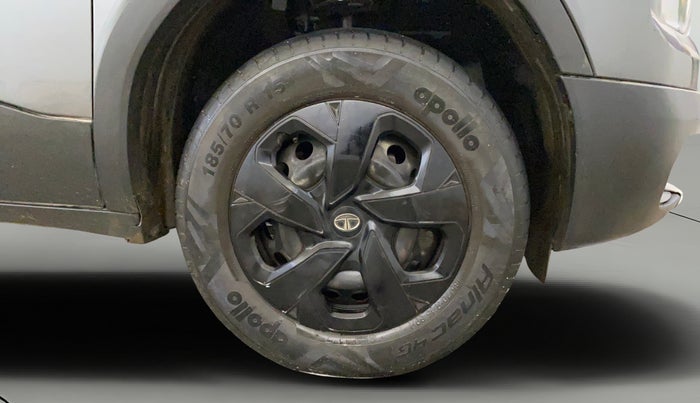 2022 Tata PUNCH ADVENTURE MT, Petrol, Manual, 50,759 km, Right Front Wheel