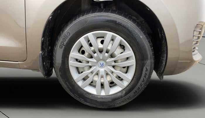 2019 Maruti Swift LXI, Petrol, Manual, 23,750 km, Right Front Wheel