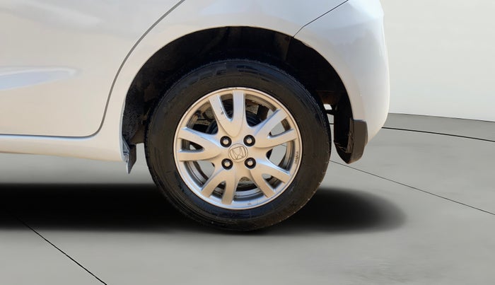 2017 Honda Brio VX MT, Petrol, Manual, 1,01,621 km, Left Rear Wheel