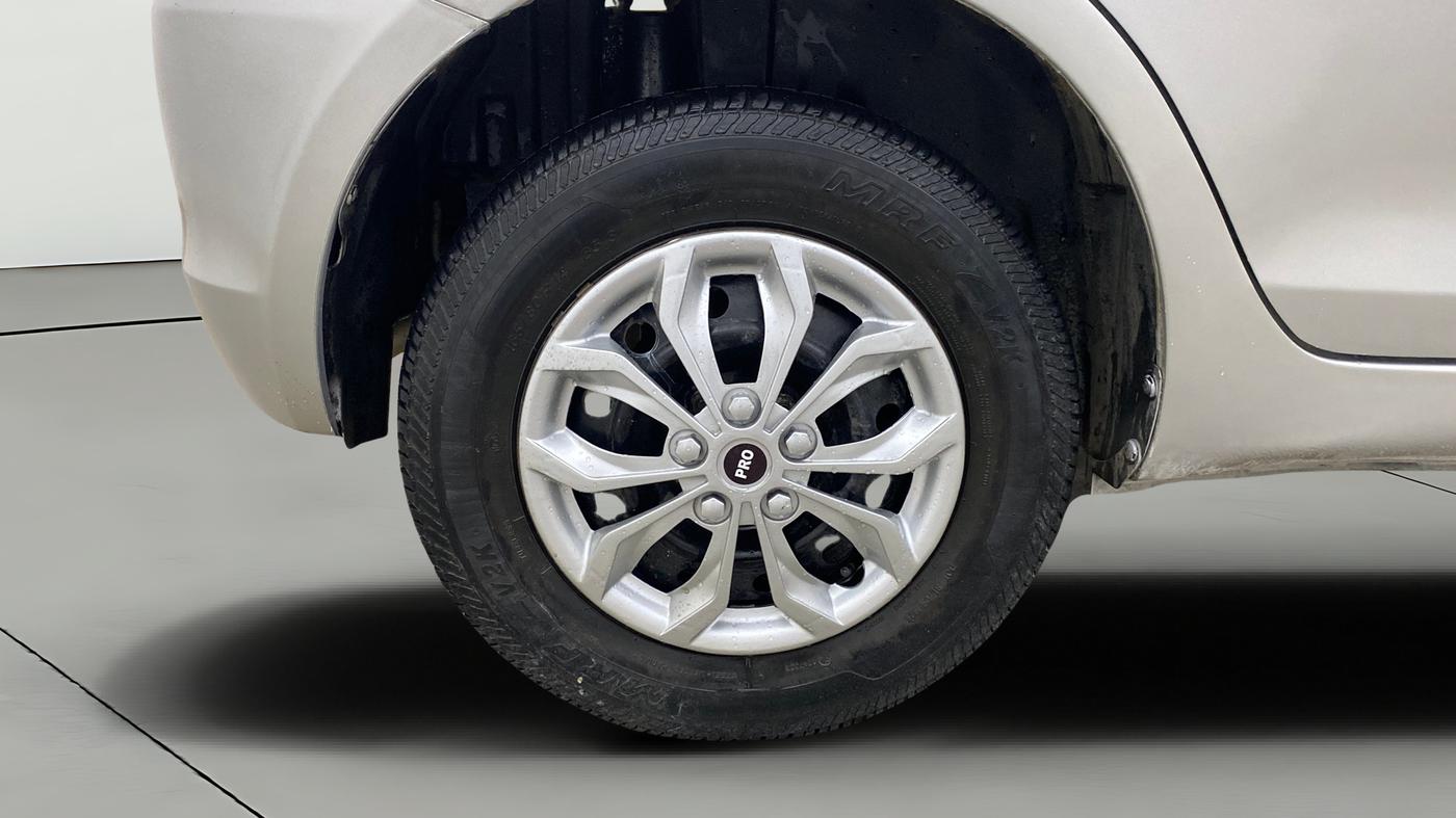 2012 Maruti Swift VDI, Diesel, Manual, 69,332 km, Right Rear Wheel