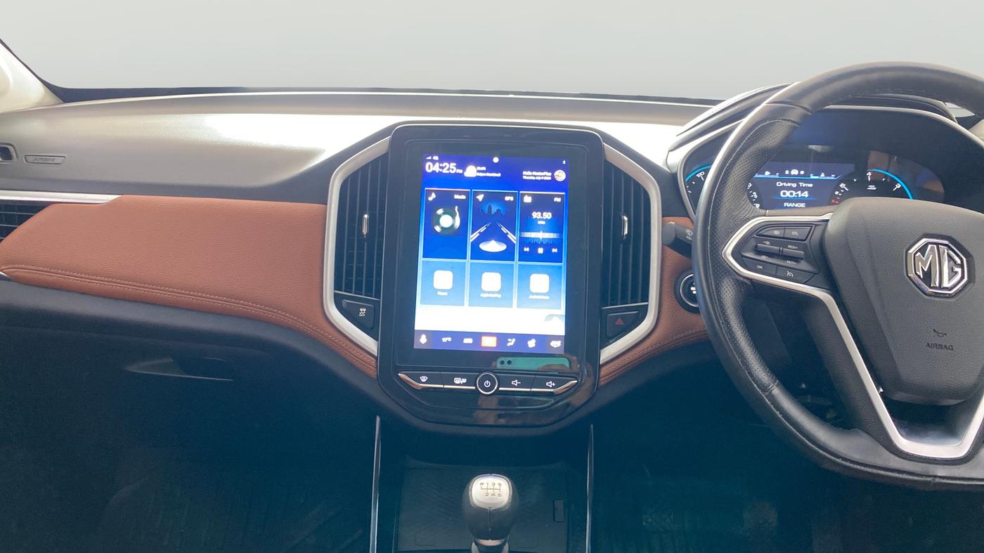 2022 MG HECTOR PLUS SHARP 1.5 PETROL TURBO HYBRID MT 6-STR, Petrol, Manual, 23,384 km, Air Conditioner