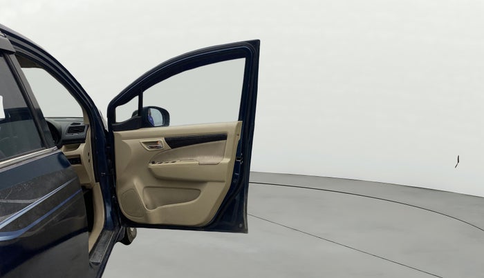 2014 Maruti Ertiga VDI, Diesel, Manual, 94,056 km, RHS Front Door