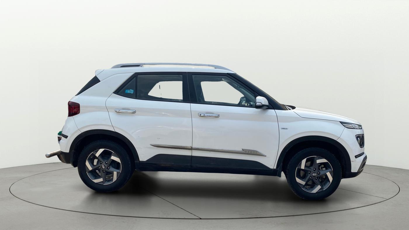 2020 Hyundai VENUE SX PLUS 1.0 TURBO DCT, Petrol, Automatic, 51,919 km, Right Side View