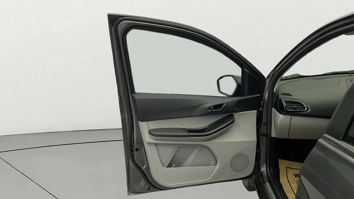 2024 Tata Tiago XT (O) PETROL, Petrol, Manual, 7,625 km, LHS Front Door
