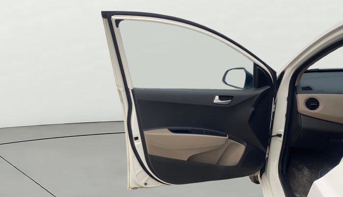 2017 Hyundai Grand i10 SPORTZ (O) 1.2 KAPPA VTVT, Petrol, Manual, 25,181 km, LHS Front Door