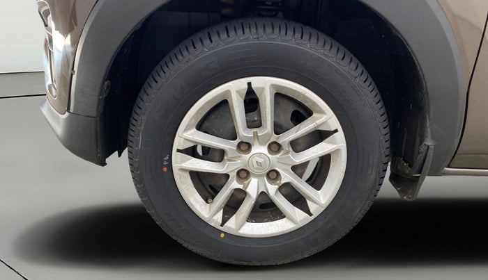 2022 Renault TRIBER RXL MT, Petrol, Manual, 27,492 km, Left Front Wheel